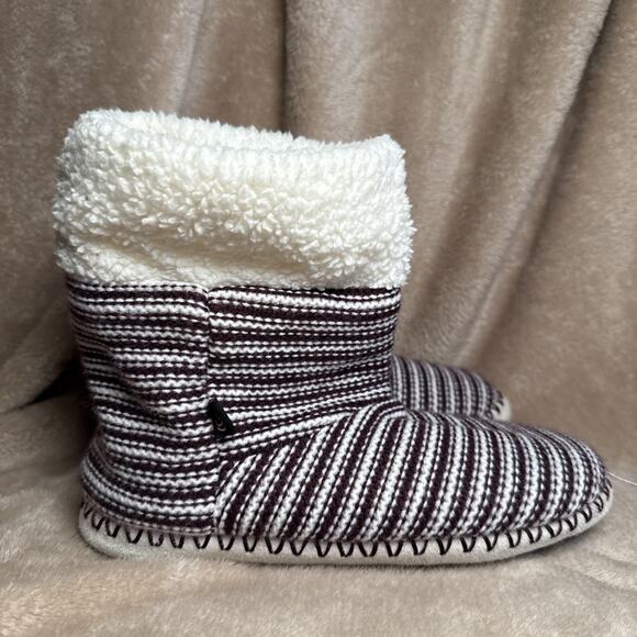 Cuddl Duds‎ Luxe Sherpa Turn-Cuff Bootie Slippers Women's Size Small US (5-6 M) - Picture 1 of 7